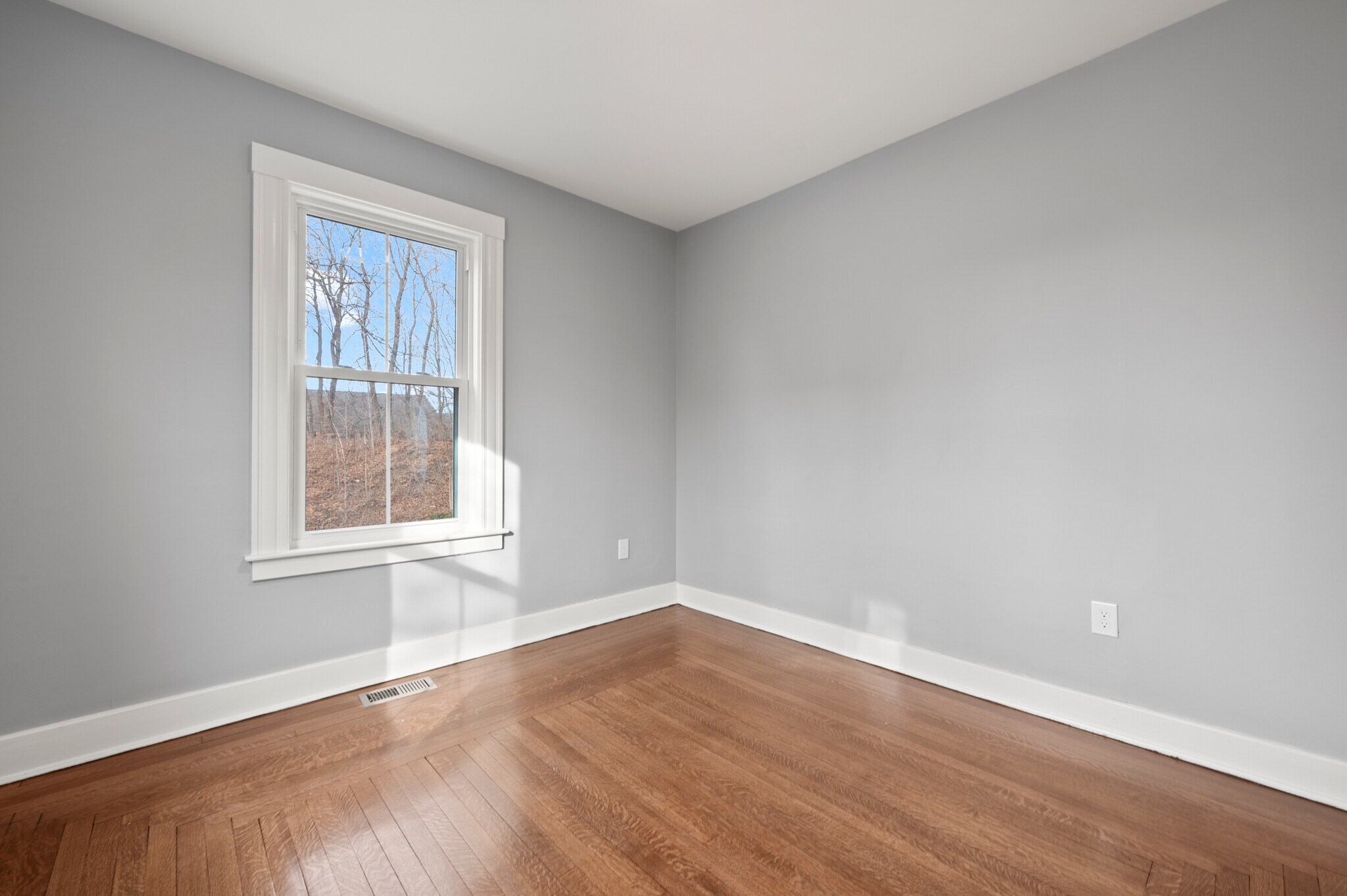 Bedroom - 16 West Rd