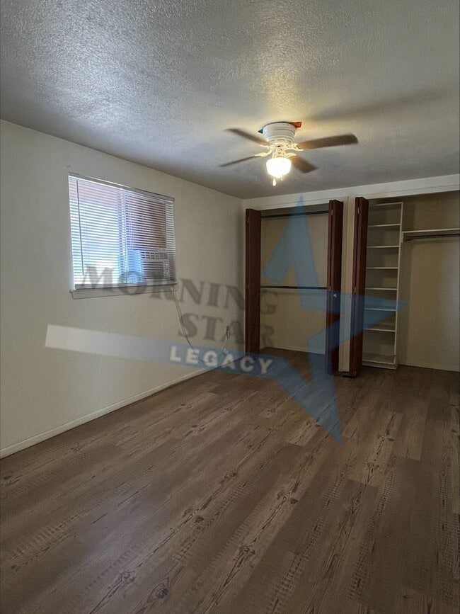 Building Photo - 2 bedroom home in a country type setting