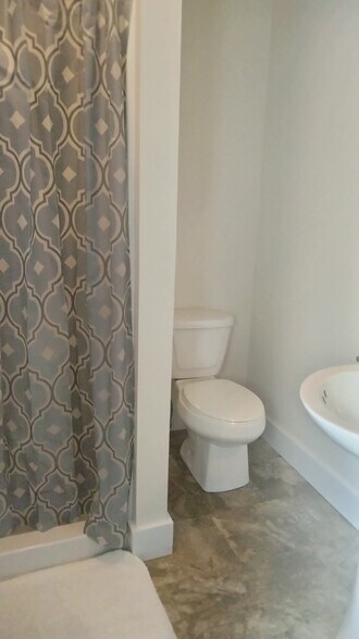 Second Bath - 125 Water St