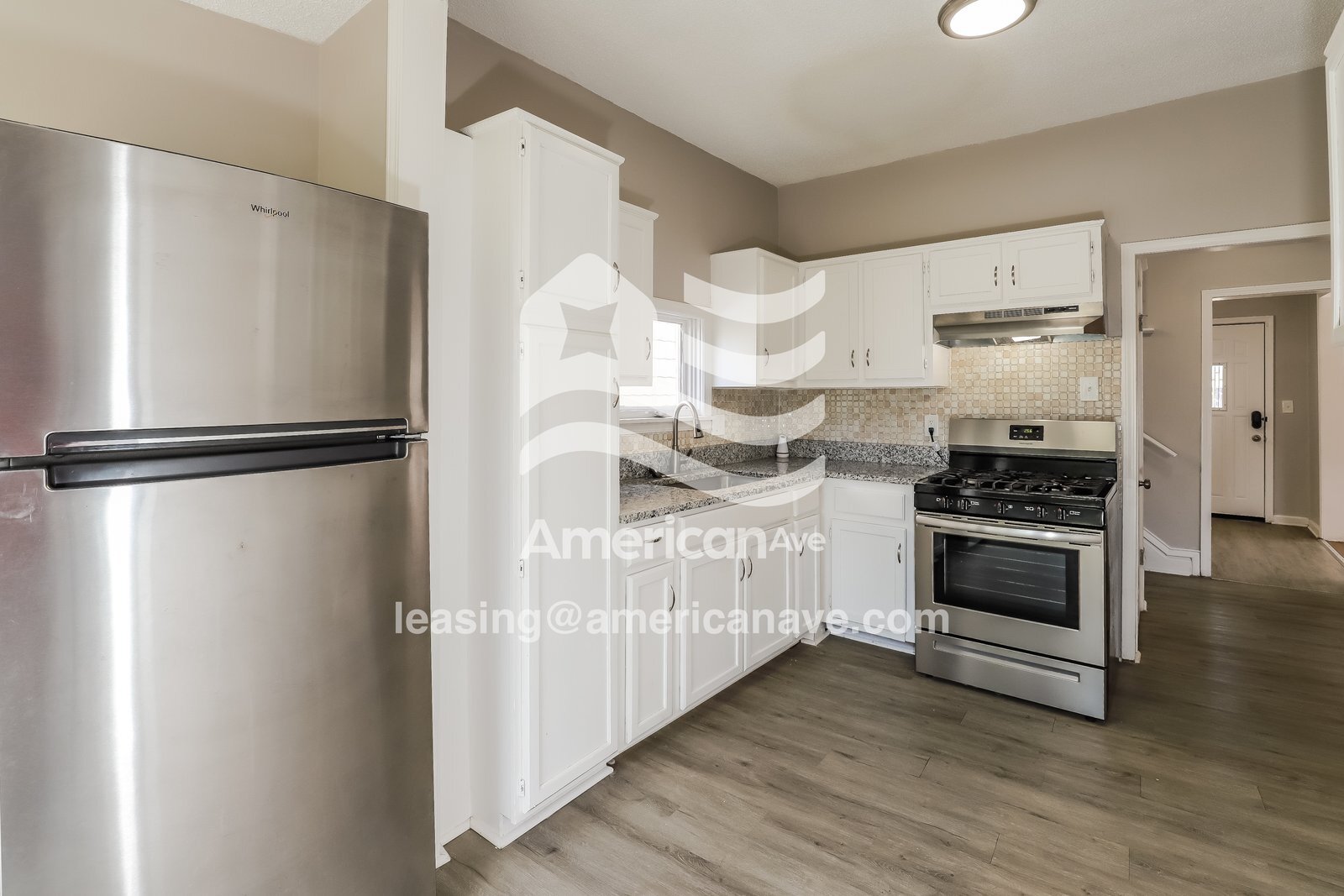 Building Photo - 136 N White Ave