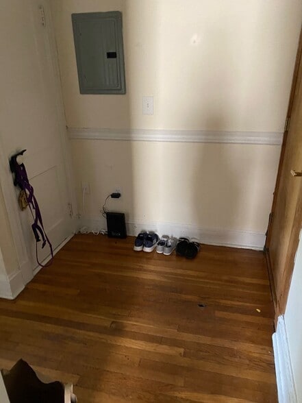 Building Photo - 84 New Whitney St