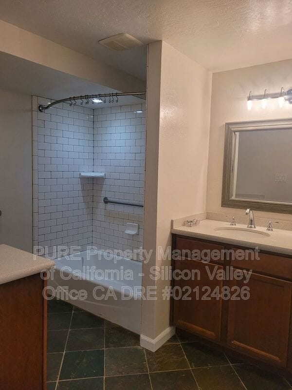 Building Photo - 24791 Northcrest Ln