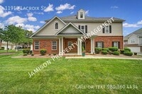Building Photo - 11910 Lacroix St