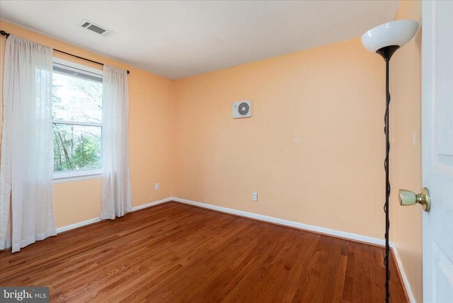 Building Photo - 716 Gafia Lodge Rd