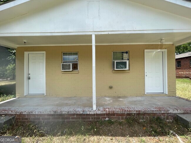 Primary Photo - 3620 Earl St