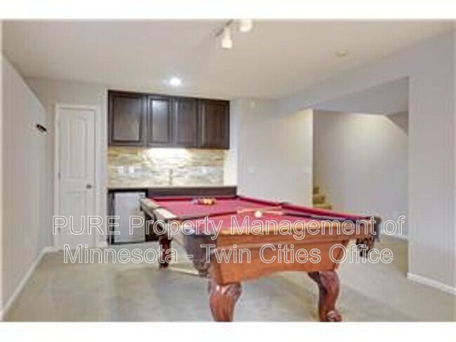 Building Photo - 9994 Dunberry Cir