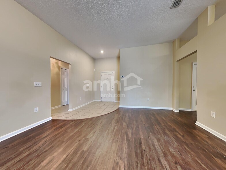 Building Photo - 81 Marisco Way