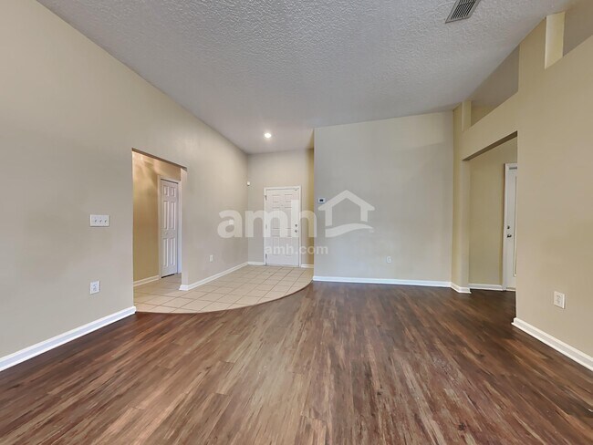 Building Photo - 81 Marisco Way