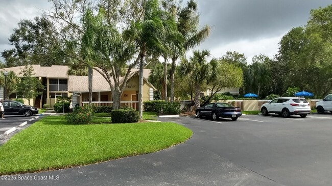 Building Photo - 1641 Sunny Brook Ln