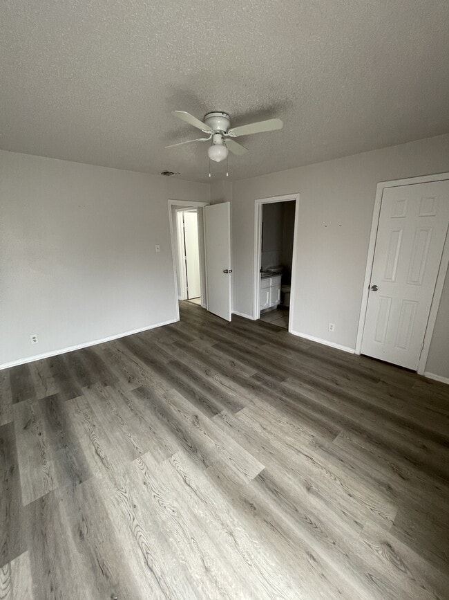 Building Photo - 1046 Lemon Tree St