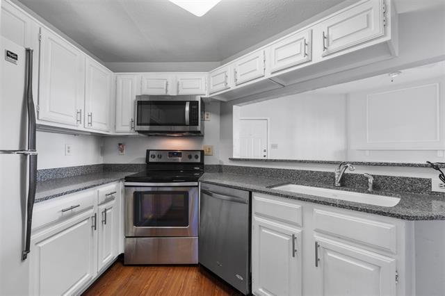 Building Photo - 1001 Liberty St