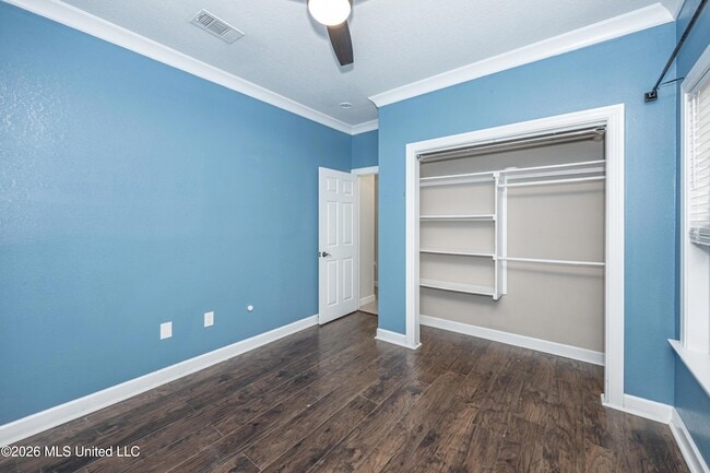 Building Photo - 15208 Lisa Dr