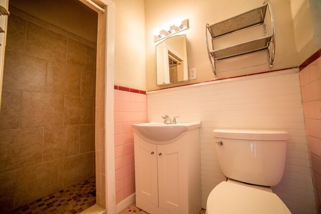 Building Photo - 1079 SW 11th Terrace