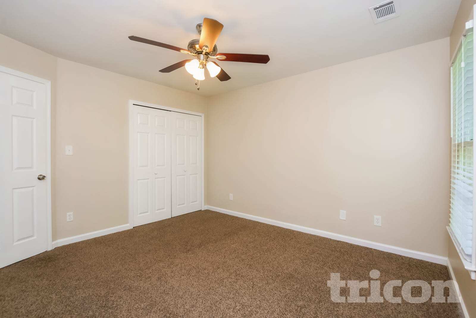 Building Photo - 1013 Chatsworth Ln