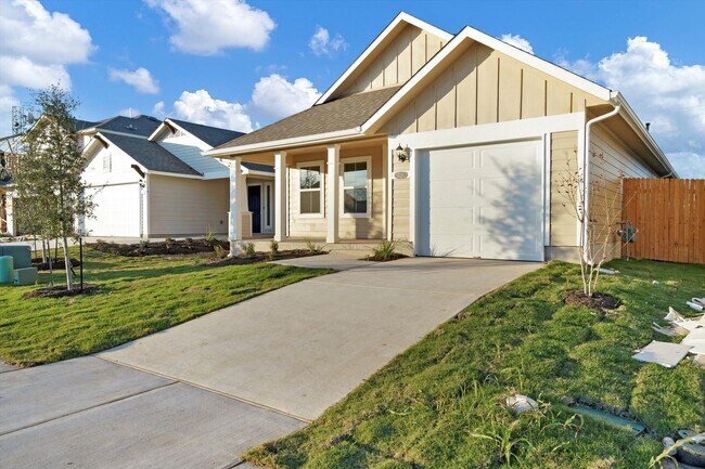 Building Photo - 229 Trailside Ln