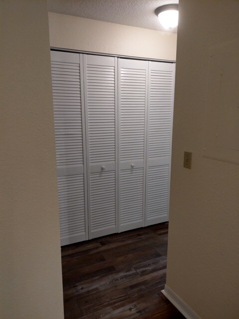 Building Photo - 11541 Villa Grand