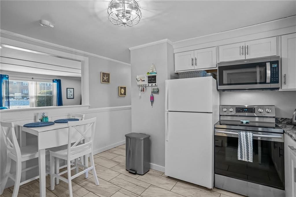 Building Photo - 70 Carroll Ave