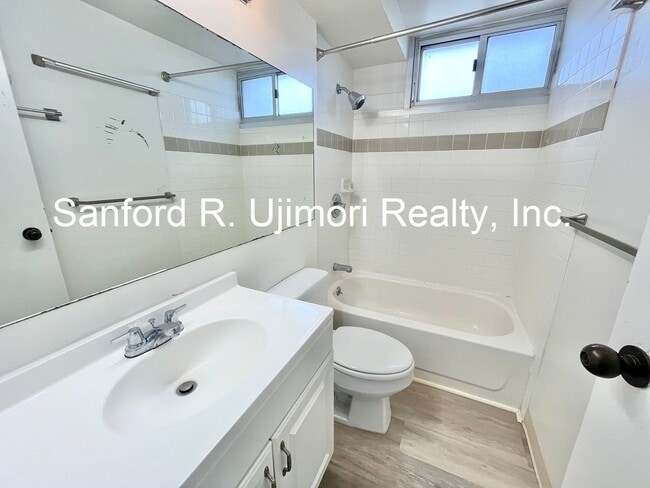 Building Photo - prsq1007