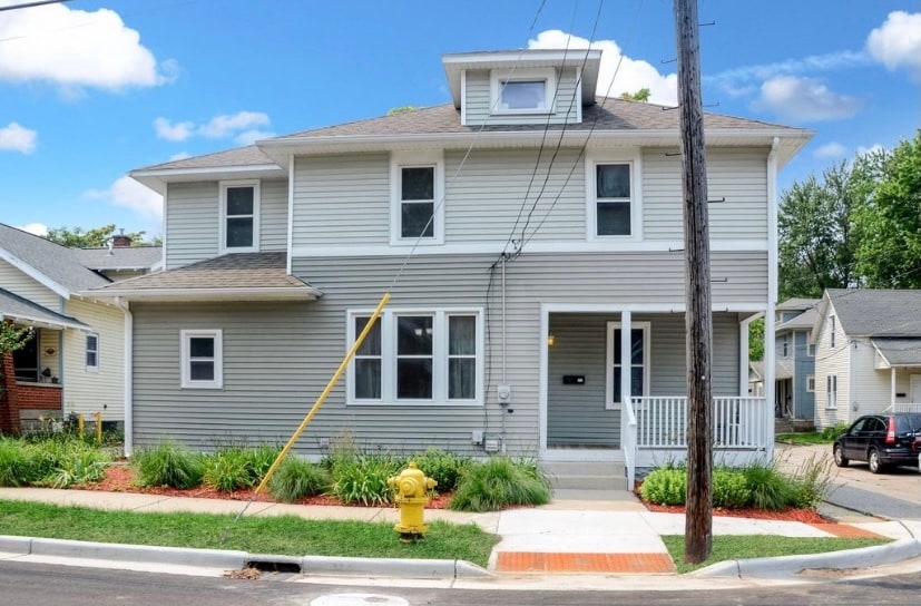 Exterior - 916 Zeeland Ct NE