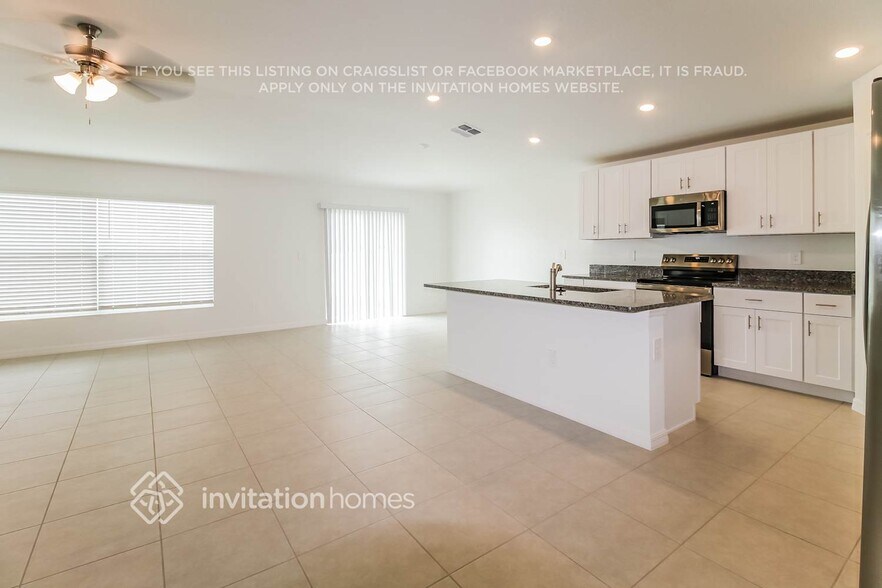 Building Photo - 11447 Lavender Loop