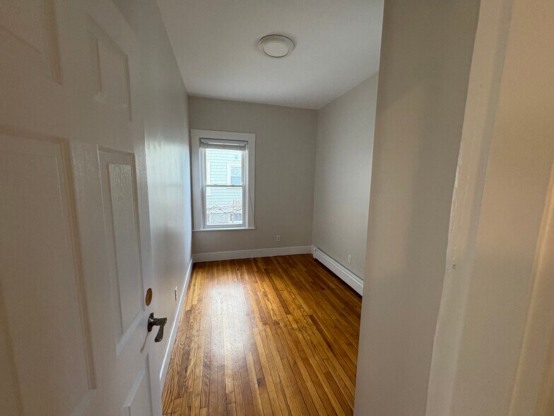 Building Photo - 24 Washington Ave