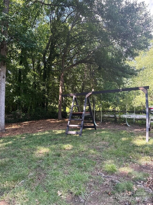 Building Photo - 12823 Diamond Dr