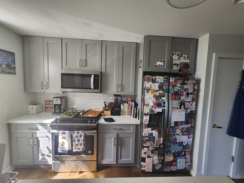 Building Photo - 1500 N American St