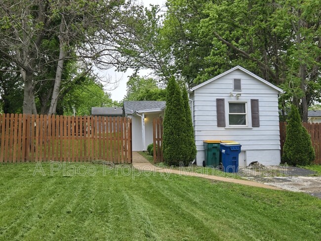 Primary Photo - 8615 Ardelia Ave