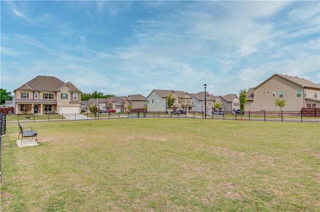 Building Photo - 404 Henson Farm Dr