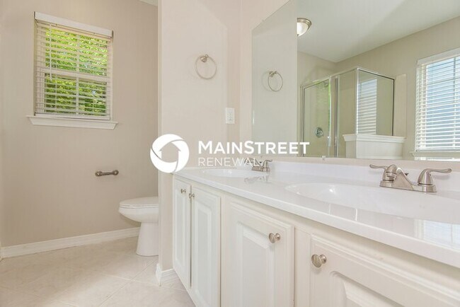 Building Photo - 3 Bedroom Pet-Friendly Home in Gastonia, NC with Main Street Renewal