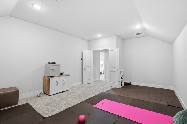 Building Photo - 4111 Olmsted Dr