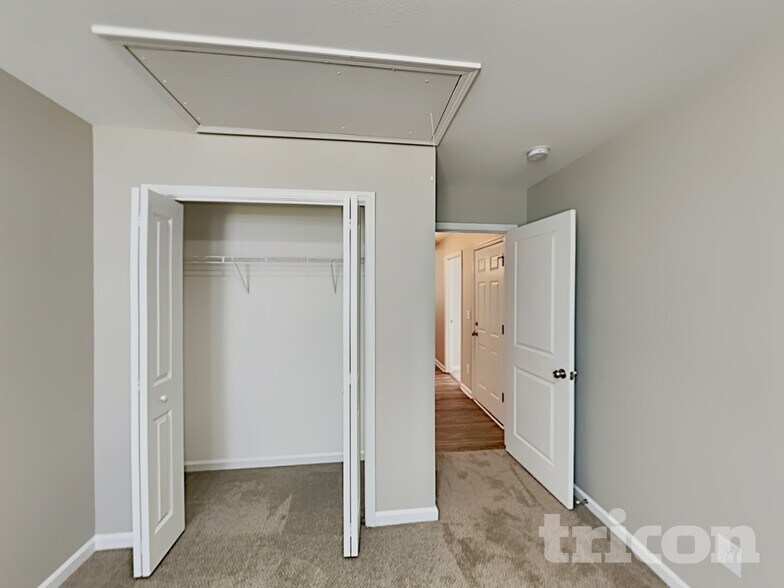 Building Photo - 106 Cogburn Rd