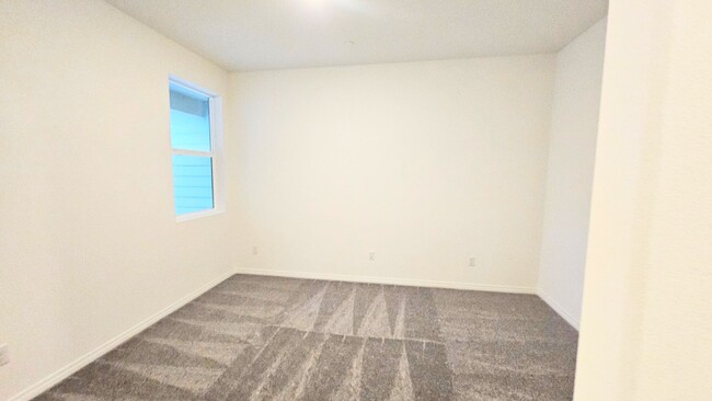 Building Photo - Rockport Ranch Beautiful Brand New Lennar ...