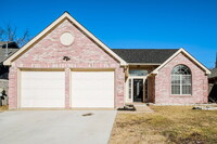 Building Photo - 4609 Birchbend Ln