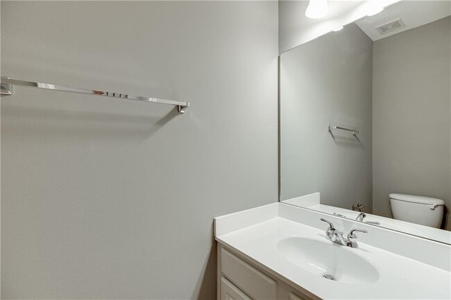 Building Photo - 2801 Loftview Square