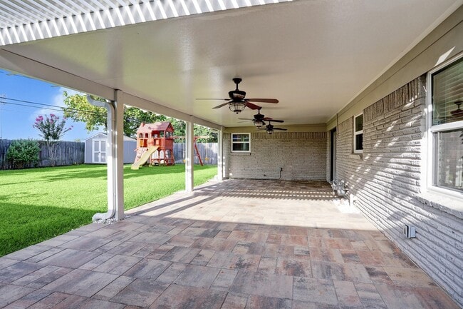 Building Photo - 9522 Emnora Ln
