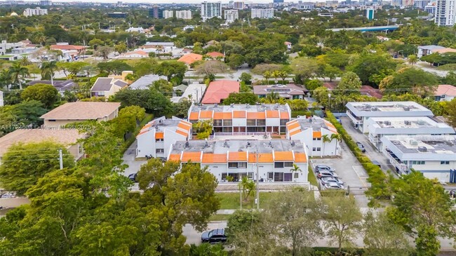 Building Photo - 1990 Brickell Ave