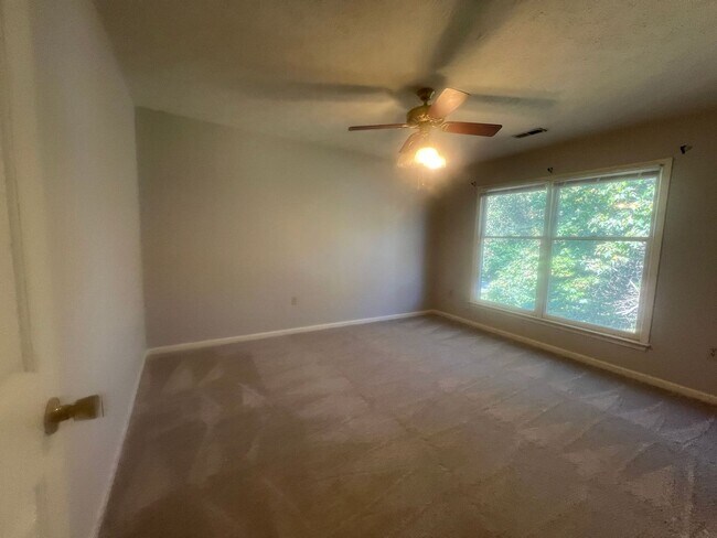 Building Photo - Single Family Corner Lot House located in ...