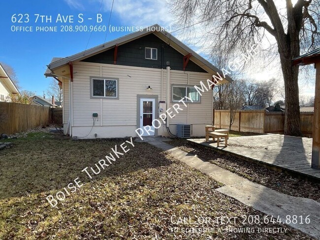 Building Photo - 2 Bed 1 Bath Basement Unit w/ Flex Space! ...