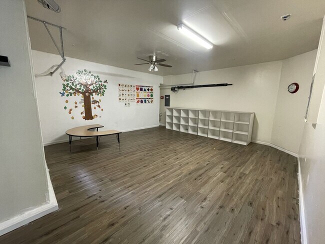 Building Photo - 1348 Encore Dr