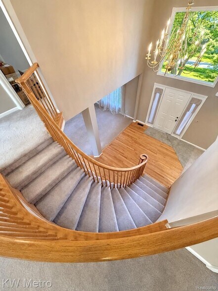 Building Photo - 1176 Cadmus Dr