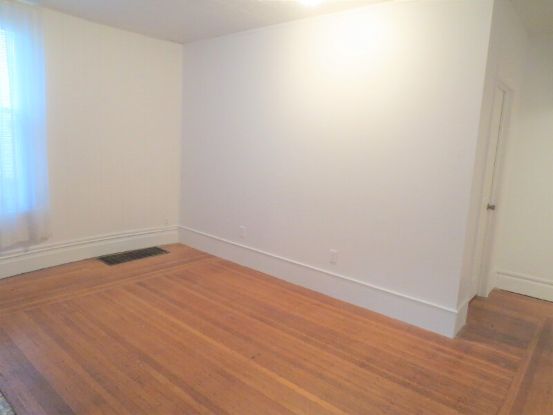 Building Photo - 5704 Darlington Rd