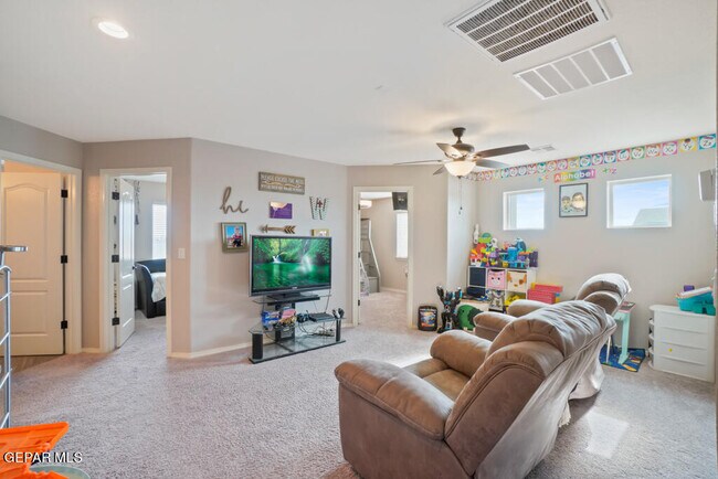 Building Photo - 1041 Earthstar Pl