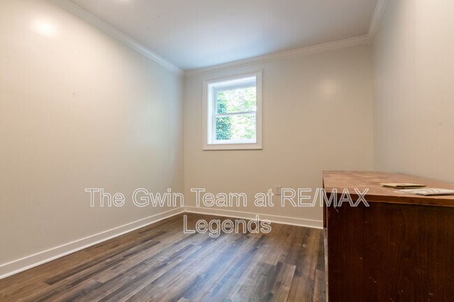 Building Photo - 4932 Rock Haven Dr SW