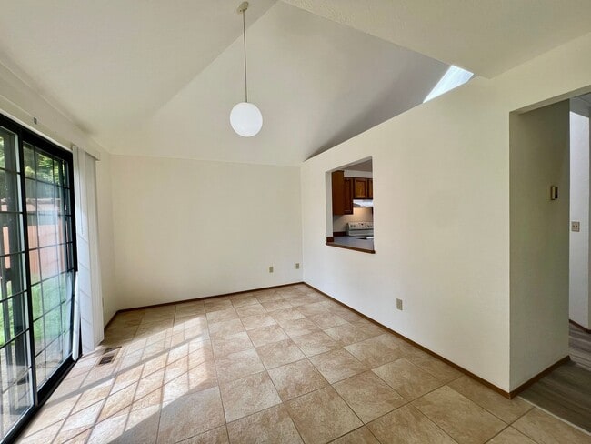 Building Photo - PENDING APPLICATION; New Paint & New Floor...
