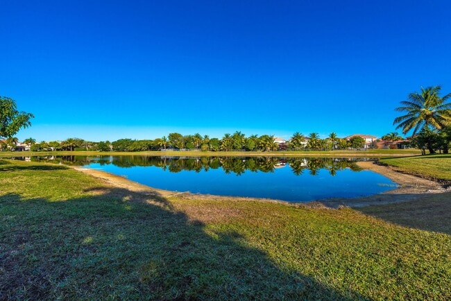 Building Photo - 102 Ibisca Terrace