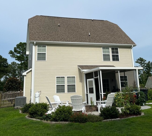 Building Photo - 309 Merrick Way