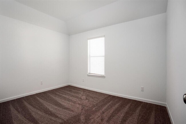 Building Photo - 2534 Blazing Star Dr