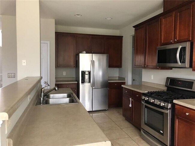 Building Photo - 3347 Drayton Manor Run