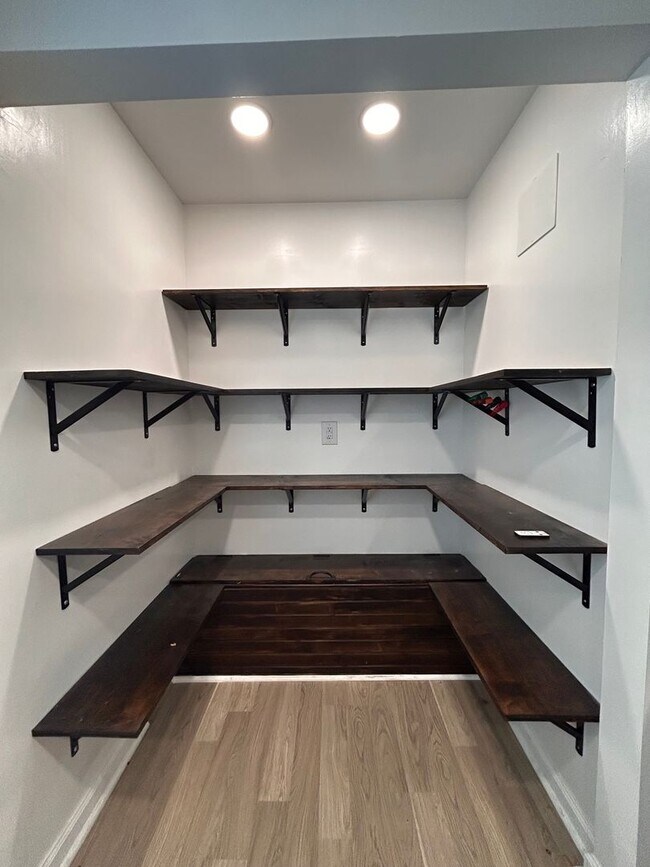 Building Photo - Beautifully Renovated 3BR Home in Summerville